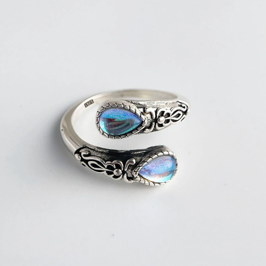 Vêlara — 925 Silver Vintage Blue Stone Ring