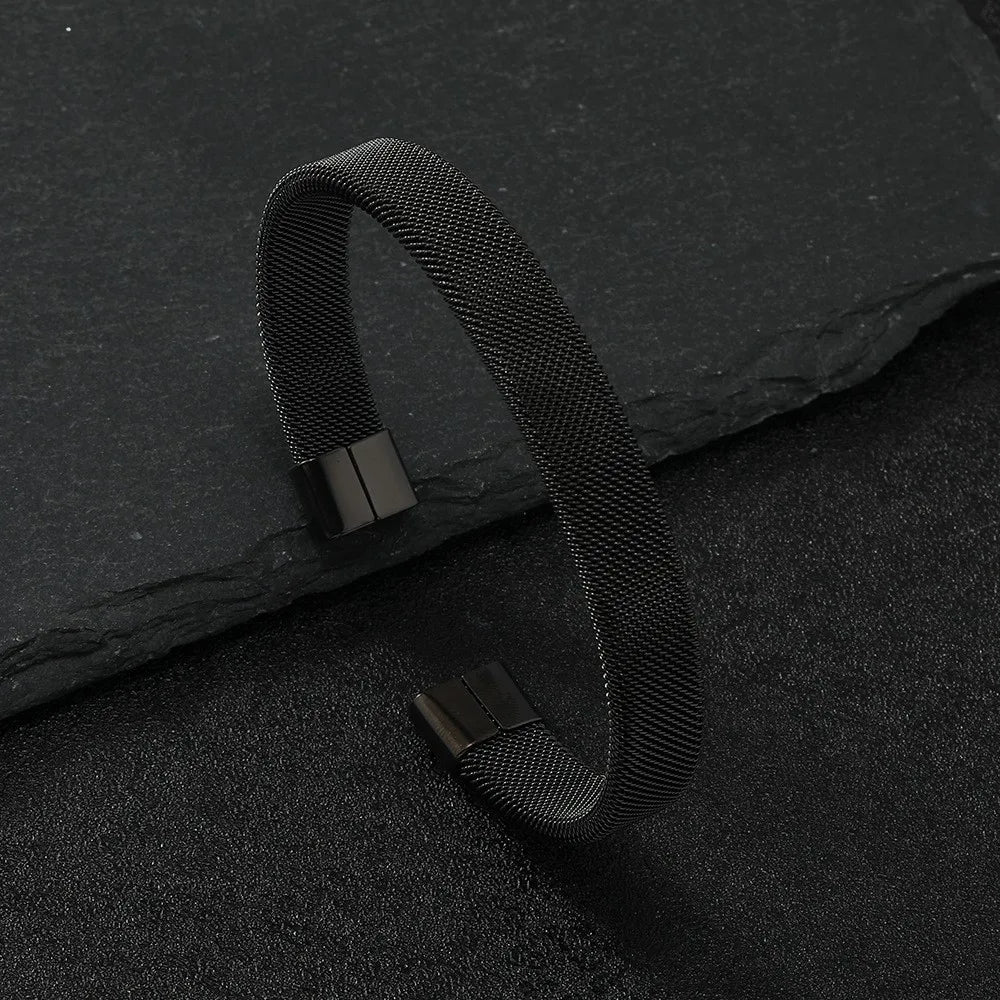 Velara - Sculpted Wire Bracelet