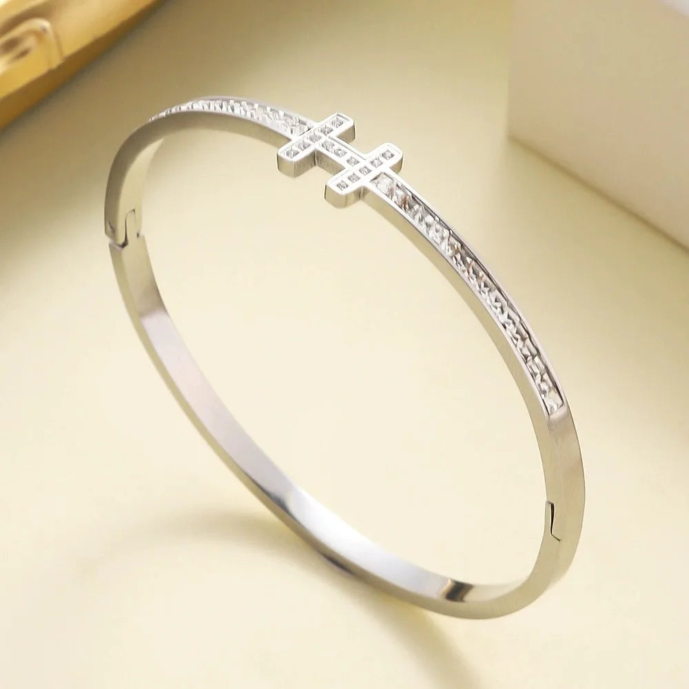 Velara - Polished Gold Niche Bracelet