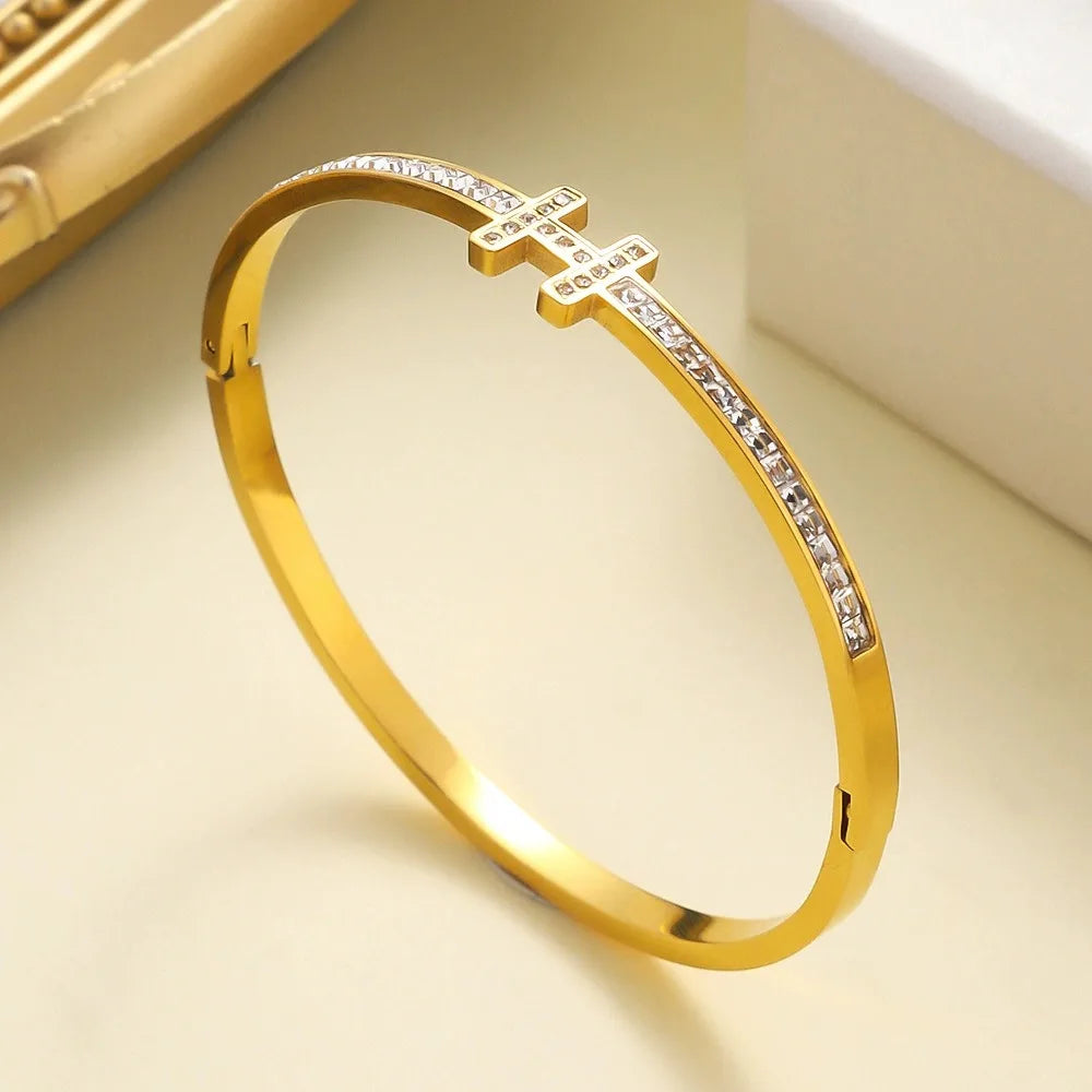 Velara - Polished Gold Niche Bracelet