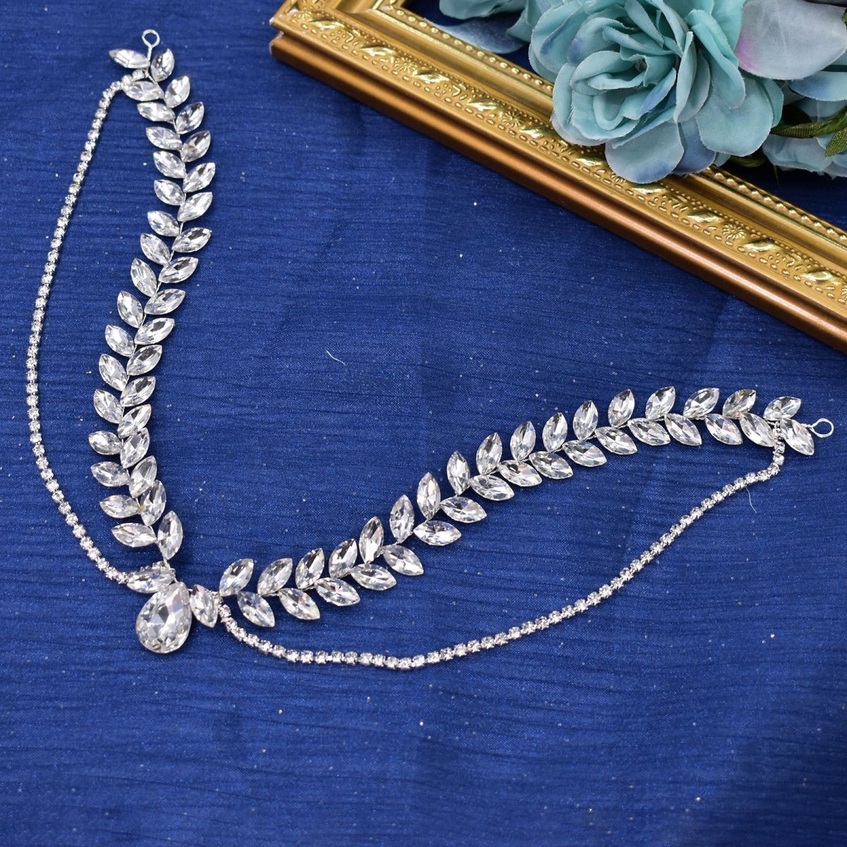 Vêlara — Teardrop Crystal Forehead Chain